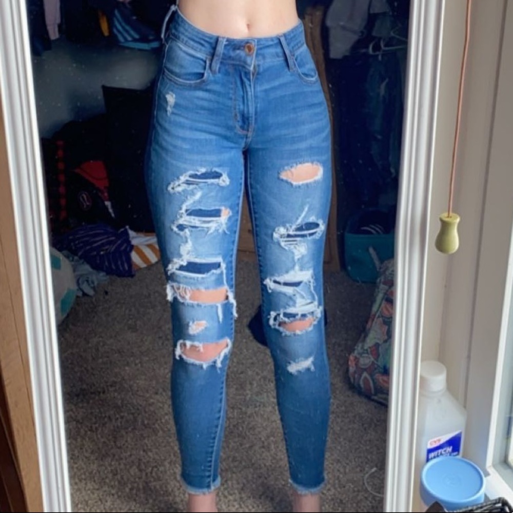 american eagle ripped skinny jeans